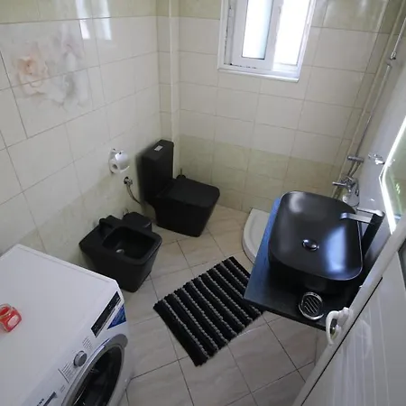 Nikol Apartment *